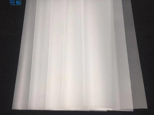 磨砂tpu薄膜TPU高彈磨砂霧單面防水環(huán)保薄膜創(chuàng)意服裝隔水面料